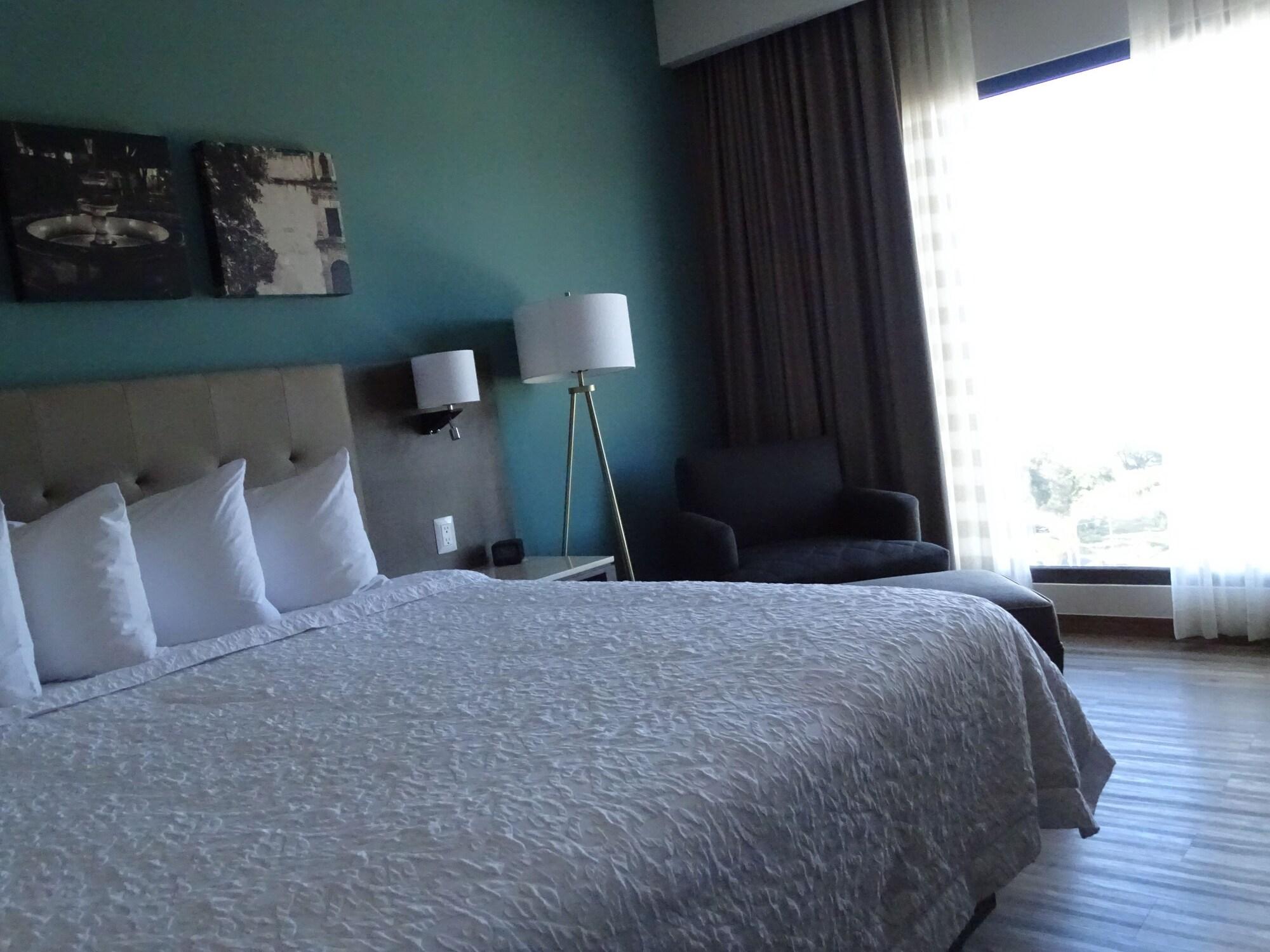 Hampton Inn By Hilton Celaya Celaya  Exterior foto