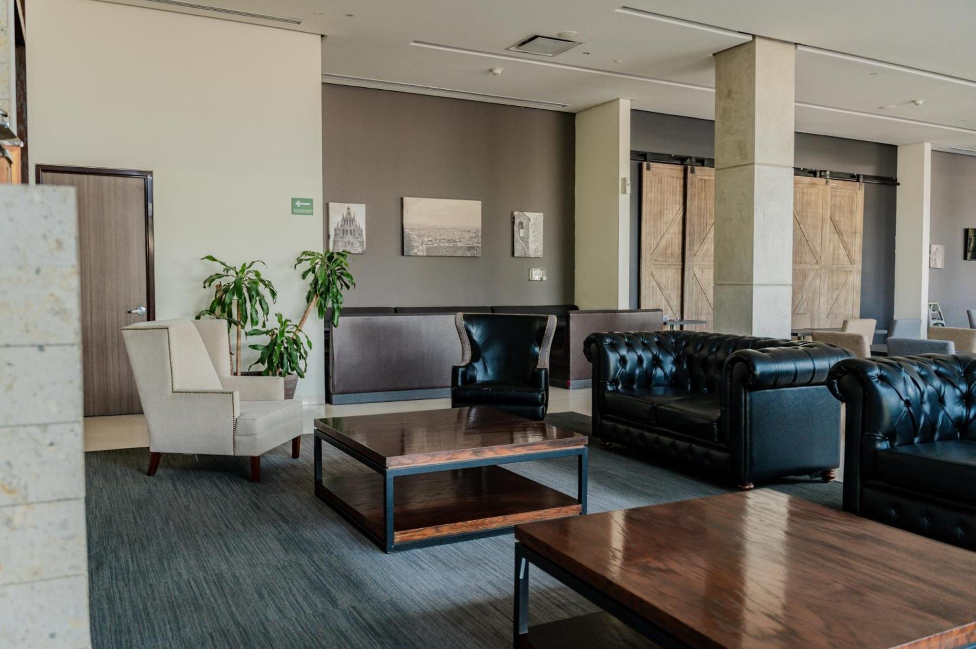 Hampton Inn By Hilton Celaya Celaya  Exterior foto